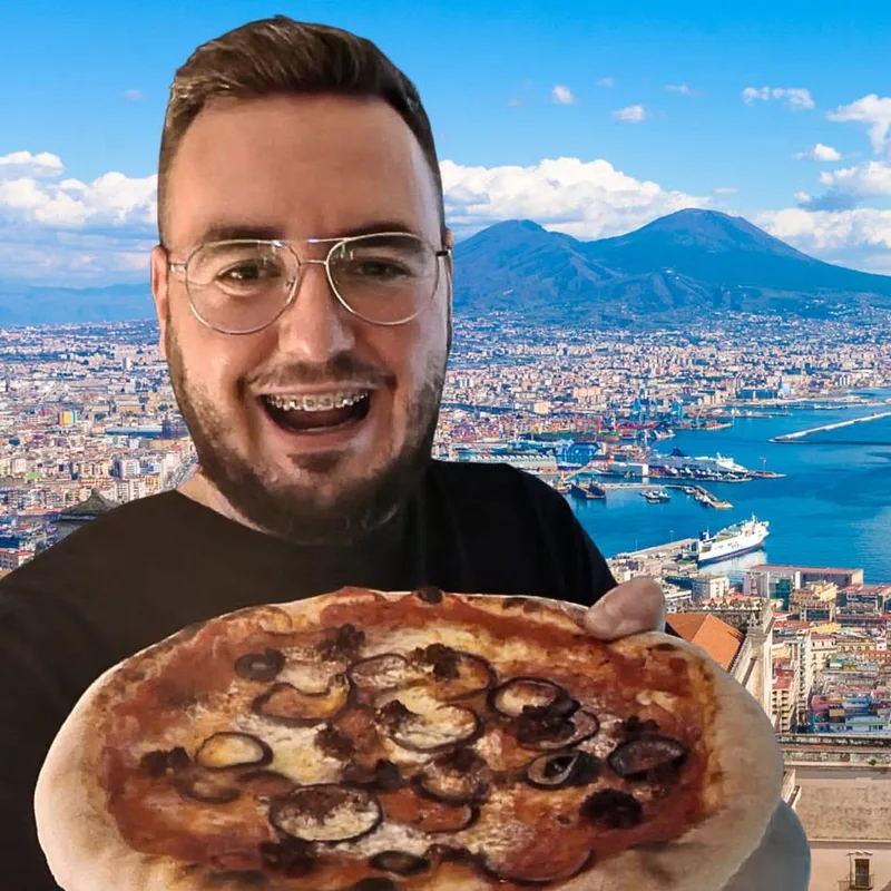 Dawid z pizzą na tle Neapolu i Wezuwiusza